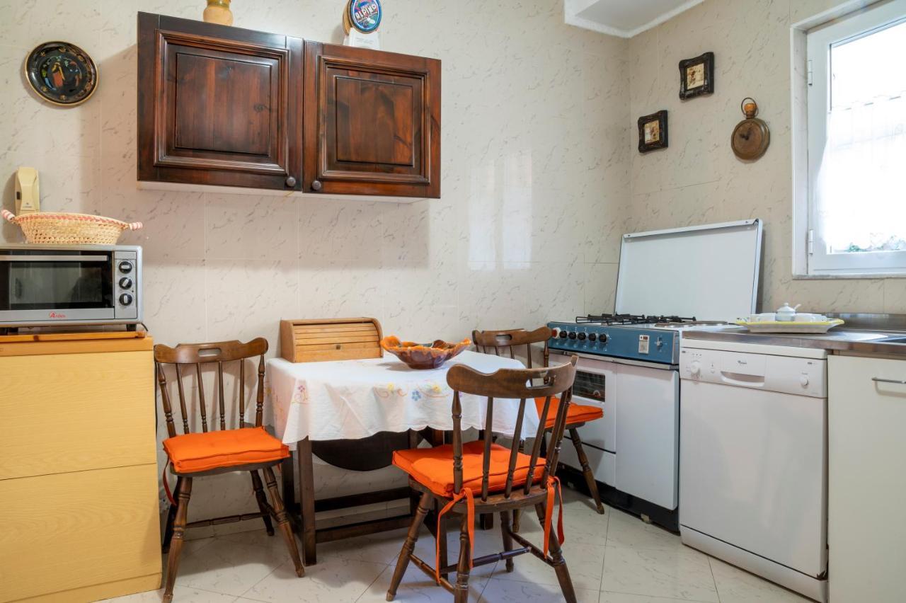 Deluxe Apartment With Garden In Vomero Neapol Zewnętrze zdjęcie